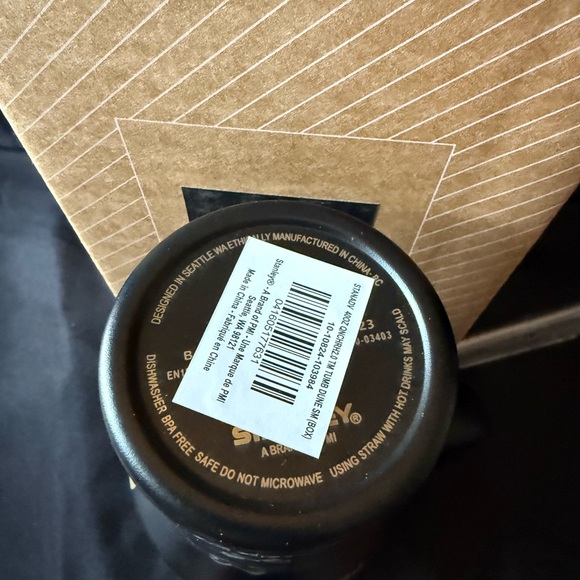 New Stanley 40oz Laser Engraved Black and Gold Mickey Tumbler with Straw - Picture 8 of 8